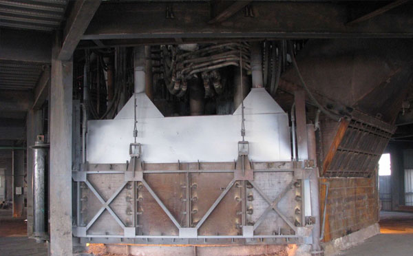 新疆铁合金冶炼电炉